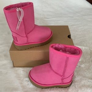 UGG KIDS CLASSIC ll SHORT WATERPROOF BOOT